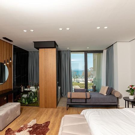 Ames Hotel & Spa Вльора Екстер'єр фото