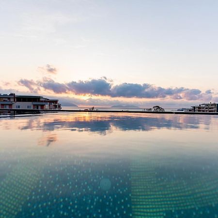 Ames Hotel & Spa Вльора Екстер'єр фото